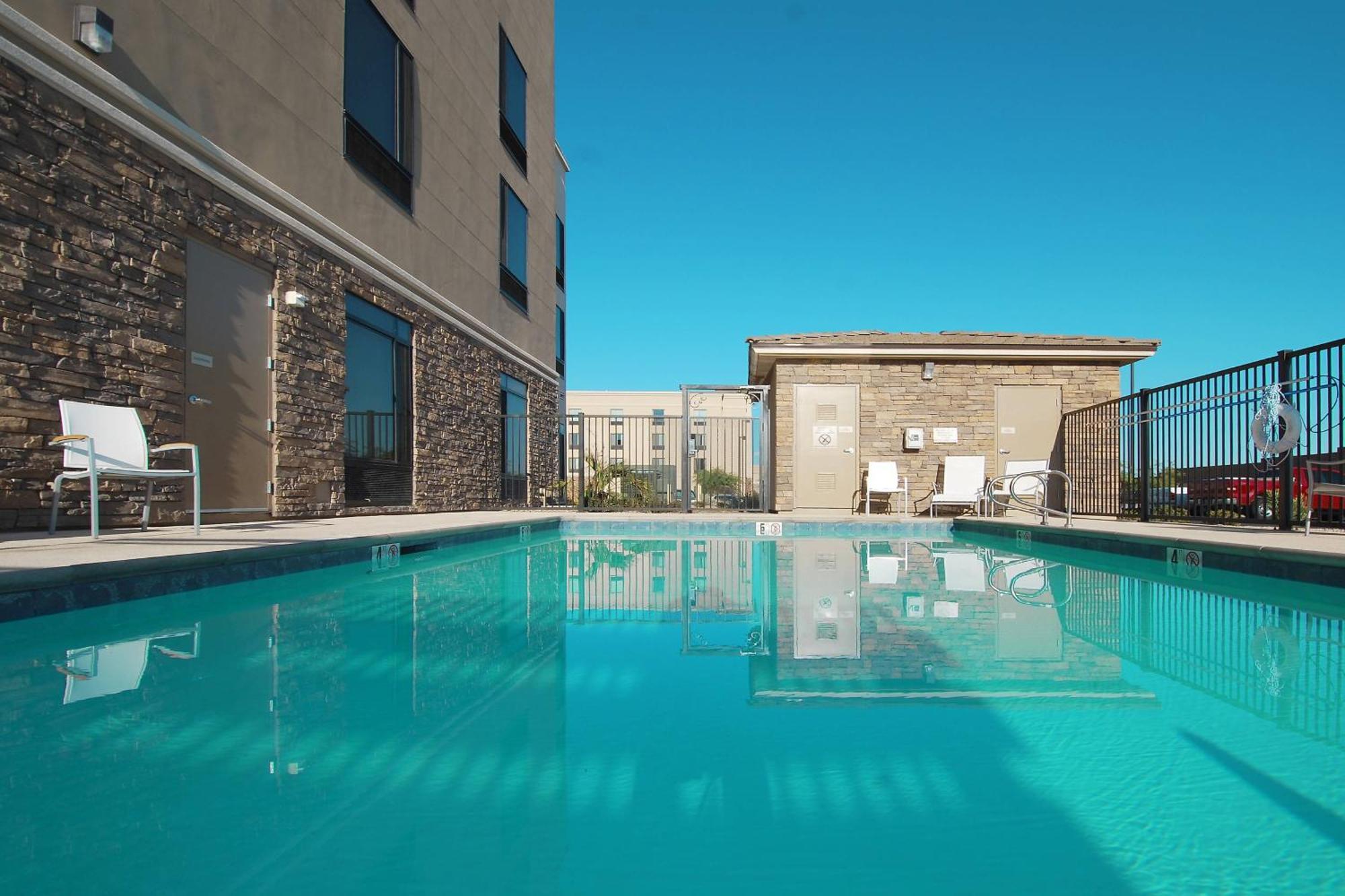 Springhill Suites By Marriott Las Vegas North Speedway Facilities photo