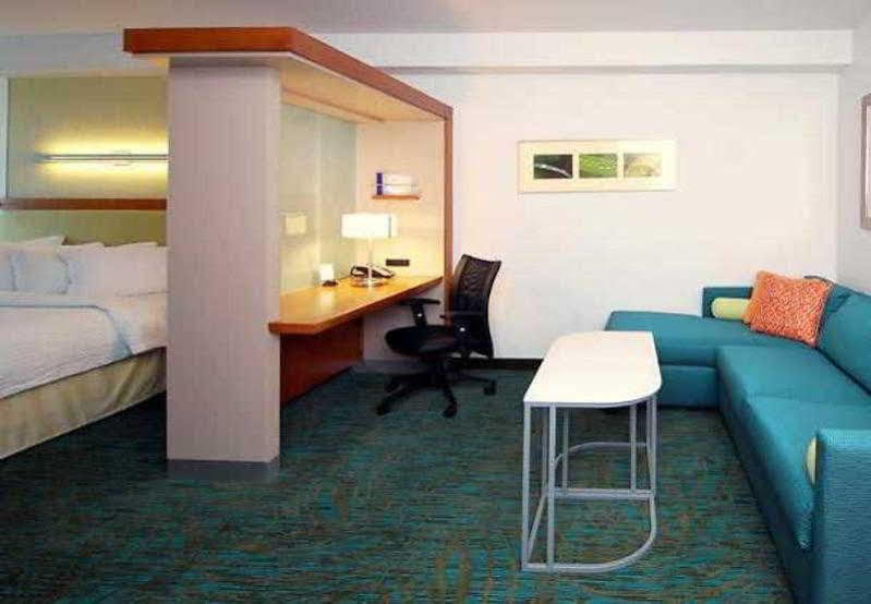 Springhill Suites By Marriott Las Vegas North Speedway Exterior photo